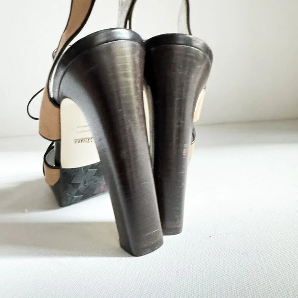 Ron White Canvas Strappy Safari Style High Heel Sandals - Picture 9 of 11